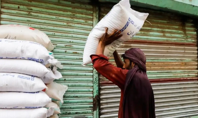 Pakistan annual inflation falls to first single-digit stat in nearly three years