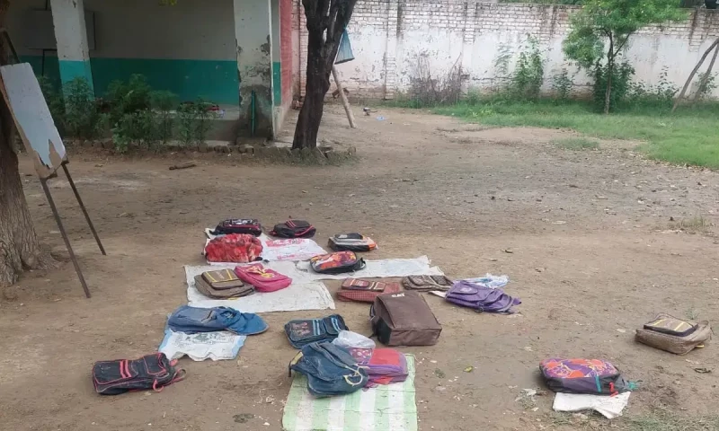Teachers from three Peshawar schools suspended for making students sit on the floor