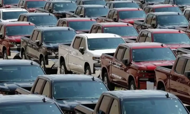 Sindh govt approves purchase of 138 luxury vehicles for assistant commissioners