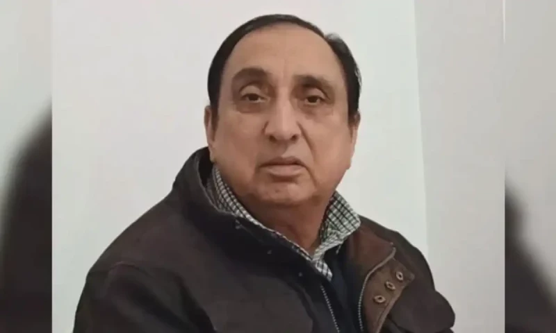 Former army chief&rsquo;s brother Jawaid Iqbal Bajwa dismissed from PIA over fake degree