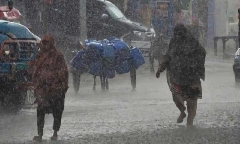 Karachi weather turns pleasant after light rain