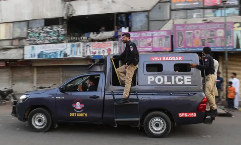 Police vehicle injures young boy in Karachi