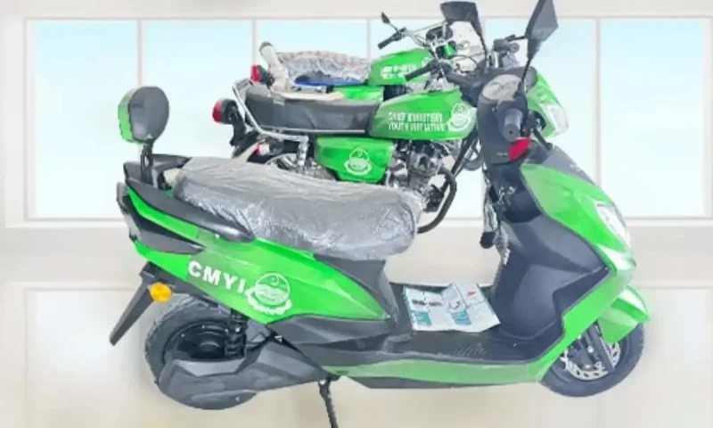 Prime Minister announces free e-bikes scheme for students