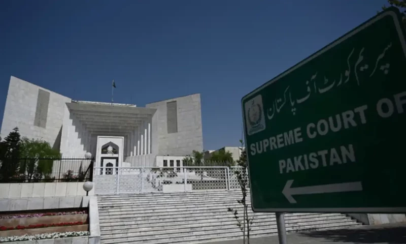 Reserved seats: SC says ECP&rsquo;s request for clarification merely a delaying tactic