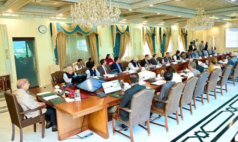 PM Shehbaz seeks e-vehicles policy finalisation by November