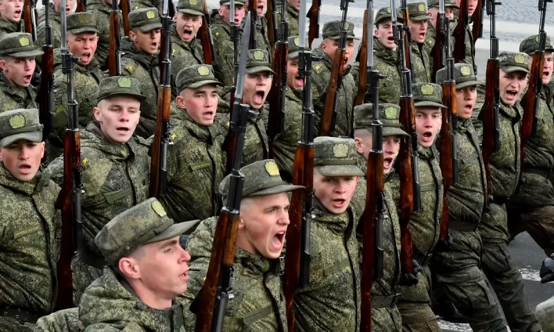 Putin orders Russian army to become second largest after China&rsquo;s at 1.5 million-strong