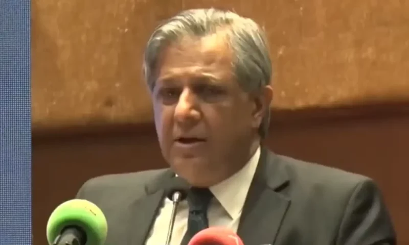 Tarar says constitutional amendment draft &lsquo;not final&rsquo;
