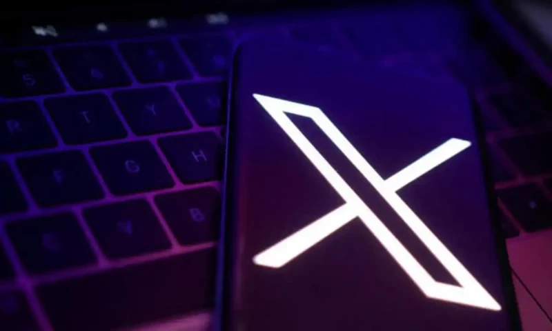 Brazil judge orders X to reimpose block or face hefty fine