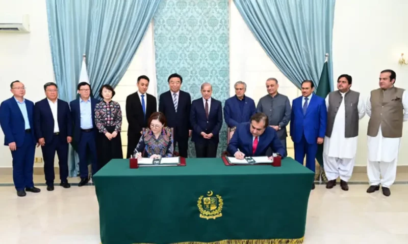 Chinese investment company to set up textile parks in Pakistan