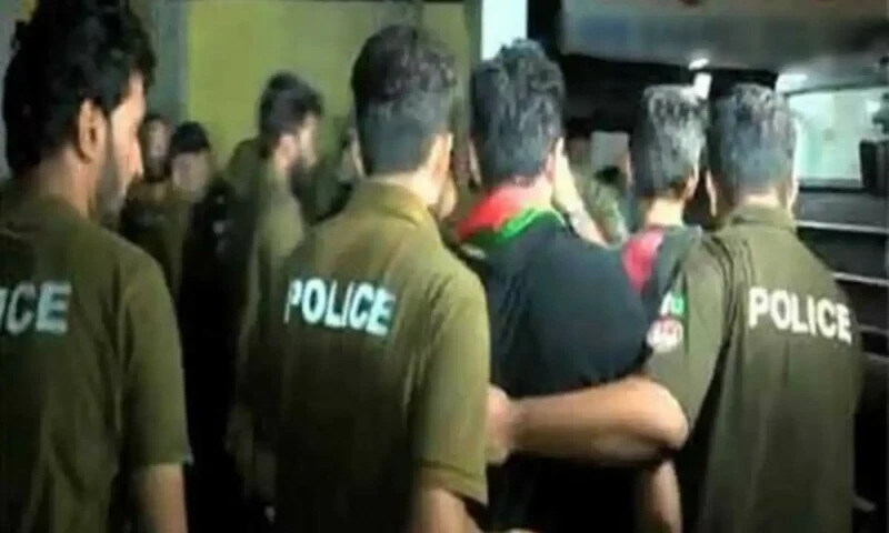 Punjab police begin crackdown on &lsquo;fugitive PTI workers&rsquo; ahead of Lahore rally