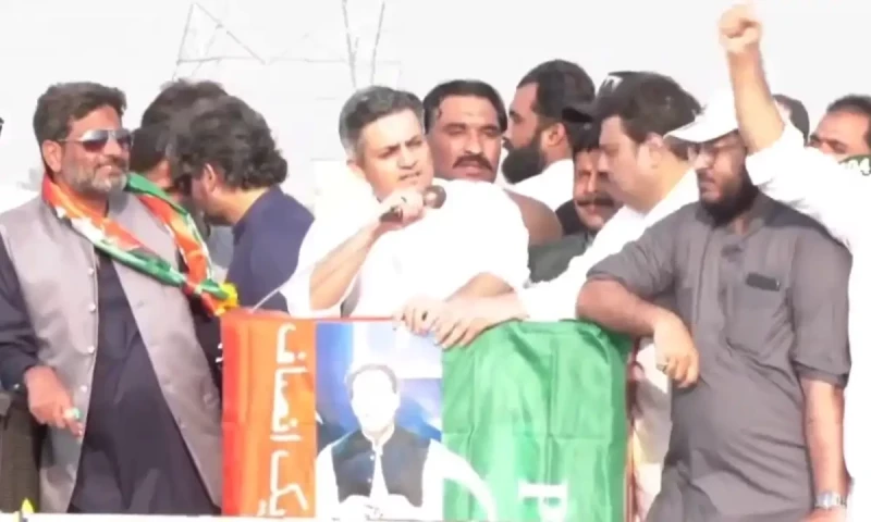 PTI&rsquo;s Azhar claims PML-N will lose government