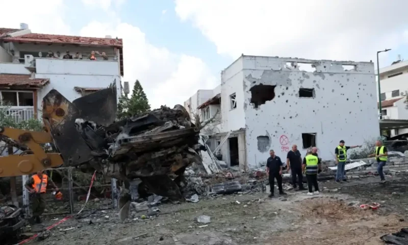 Hezbollah claims rocket attack on Israeli base