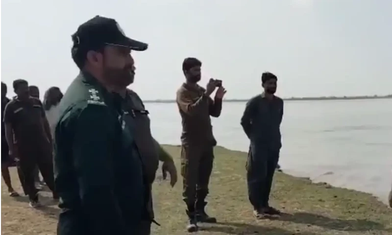 Katcha bandits kidnap 8 including woman using marriage as bait