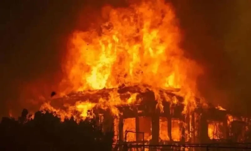 Gujranwala woman sets ex-husband&rsquo;s house on fire