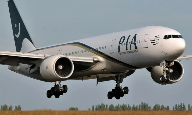 PIA flight avoids disaster after tyre bursts
