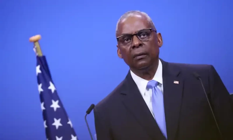 US &lsquo;well postured&rsquo; against Iran, Pentagon chief tells Israel