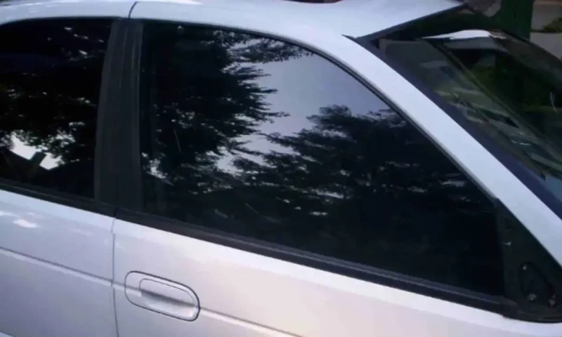 Excise cracks down on tinted windows and unregistered cars in Islamabad