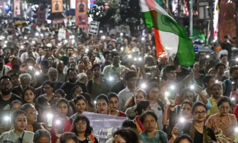 Thousands march in India as doctors resume strike