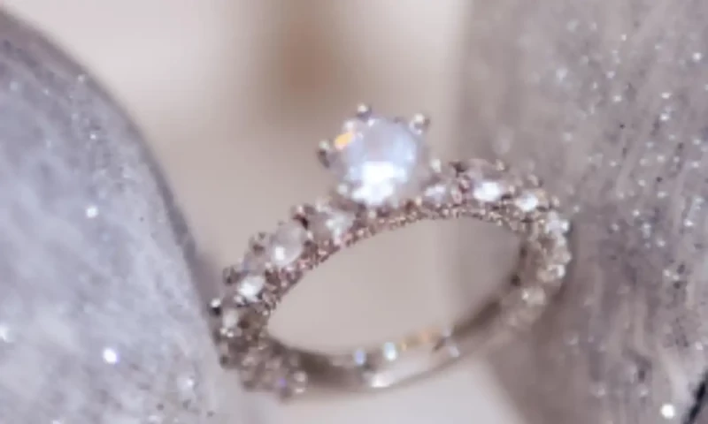 Indonesian women turning to &lsquo;pleasure marriages&rsquo; with tourists amid economic hardship