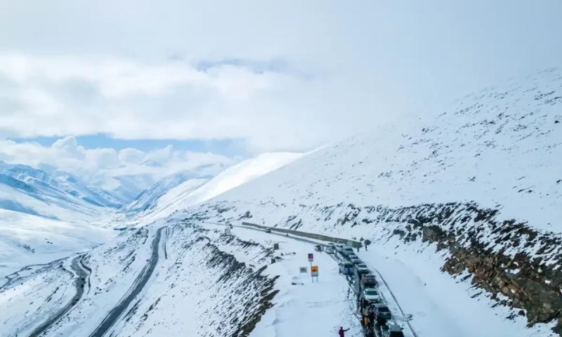 Tourists flock to Babusar Top after fresh snowfall