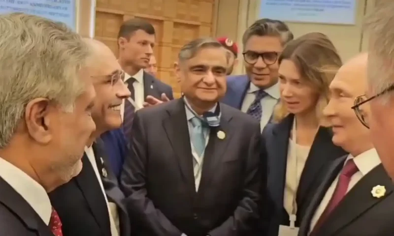President Zardari, Russia&rsquo;s Putin emphasise strengthening bilateral ties