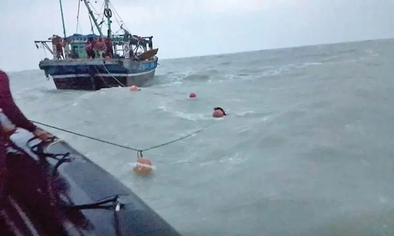 Karachi faces intense heat as low-pressure area develops in Arabian Sea