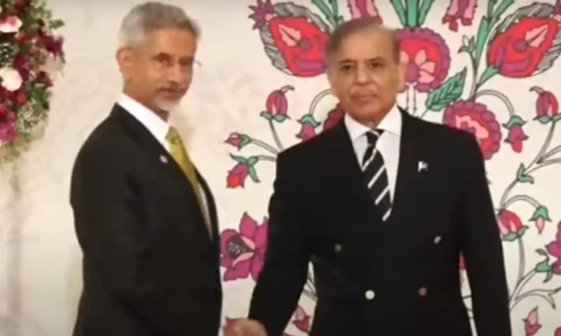 PM Shehbaz extends warm welcome to Indian FM Jaishankar, others to SCO dinner