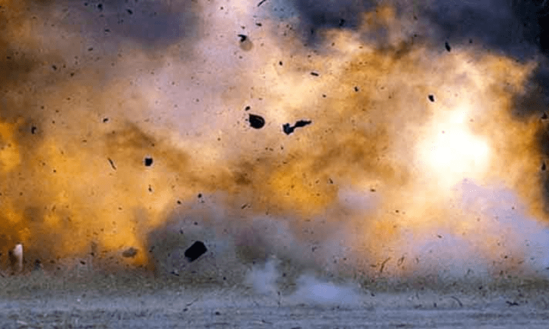 Bomb explodes near police patrol in Peshawar