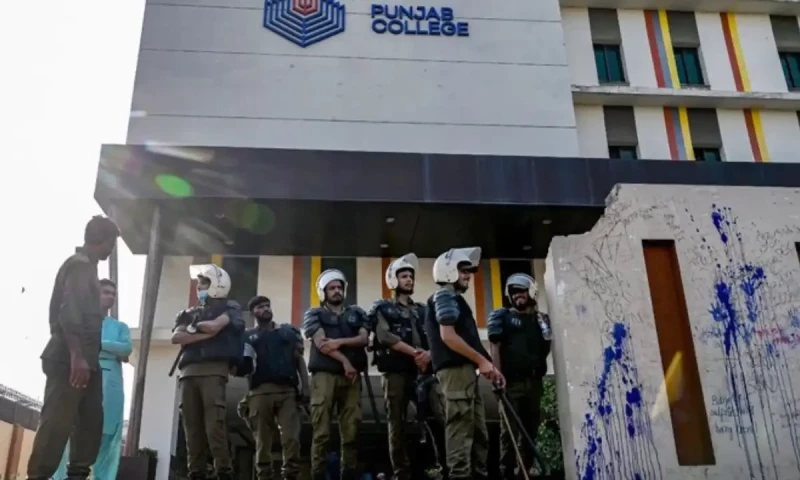 HEC announces closure of colleges, universities in Punjab for next two days