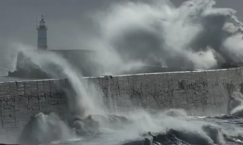 Storm Ashley set to unleash strong winds, heavy rain across UK on Sunday
