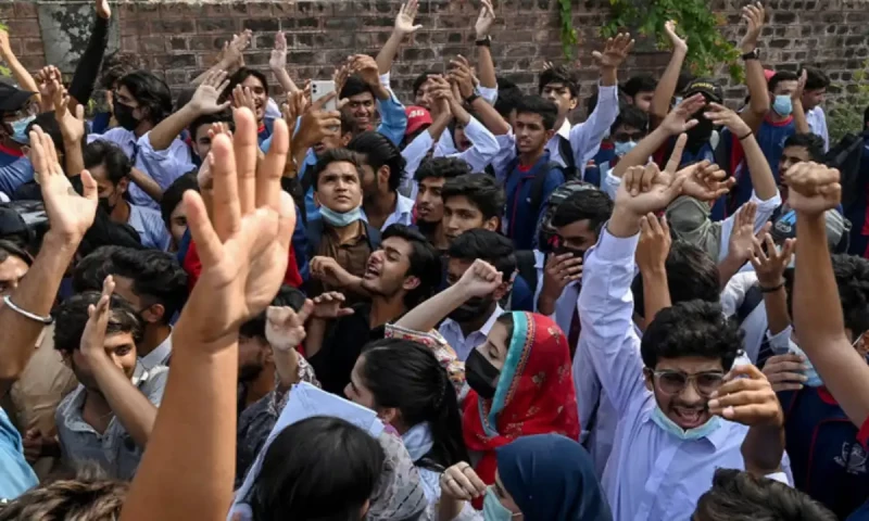 LHC forms full bench to hear cases related to female students harassment