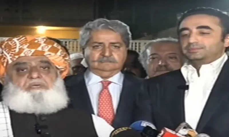 On PTI&rsquo;s request, JUI-F chief Fazl seeks one more day to vote on constitutional amendment