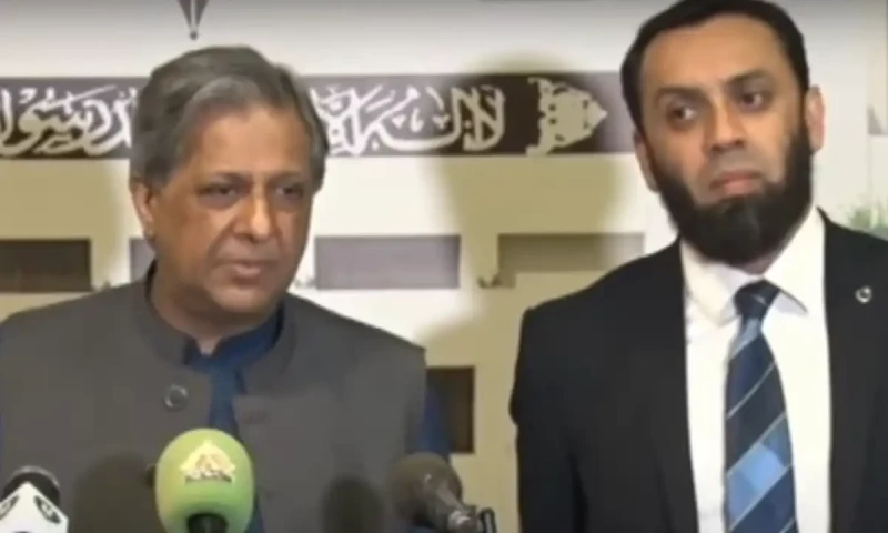 Cabinet has given &lsquo;in-principle&rsquo; approval to 26th Constitutional Ammendment: Asif