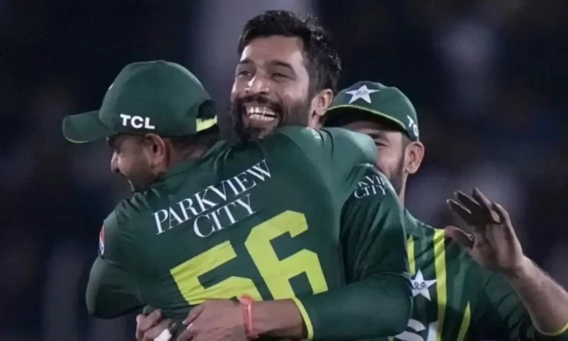 Mohammad Amir defends Babar Azam amidst criticism following Test victory