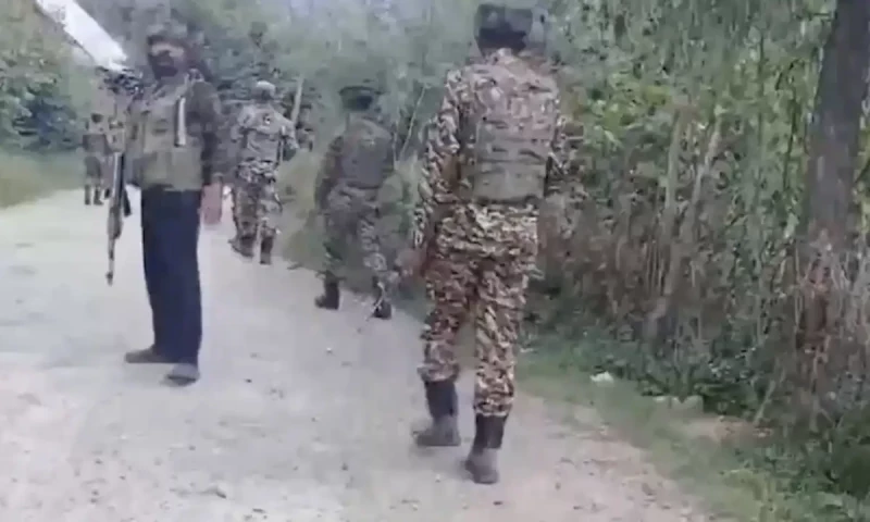 Attack in Indian occupied Kashmir leaves three non-locals dead