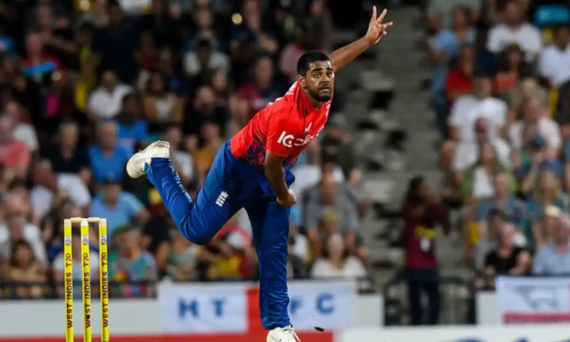 England pick Ahmed as third spinner for deciding Pakistan Test