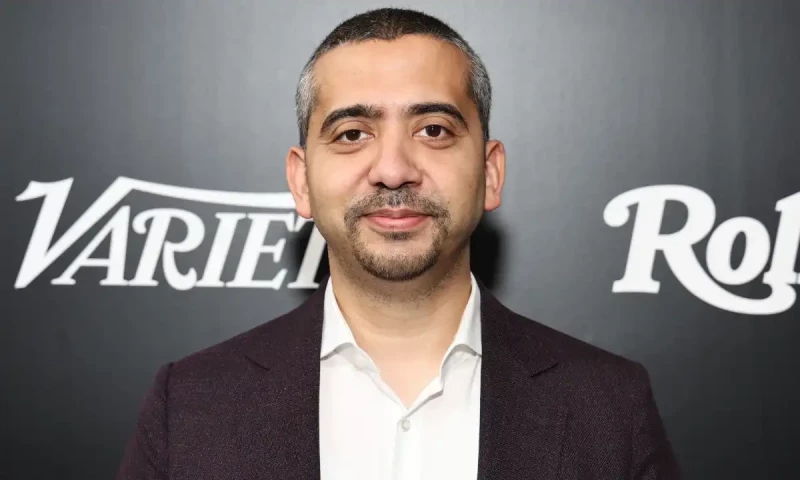 CNN suspends conservative commentator for attack on journalist Mehdi Hasan