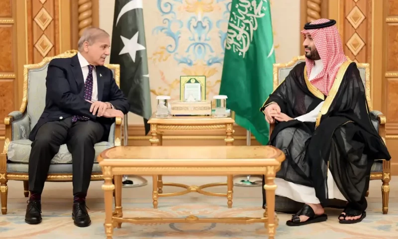 Pakistan, Saudi Arabia reaffirm commitment to boost cooperation