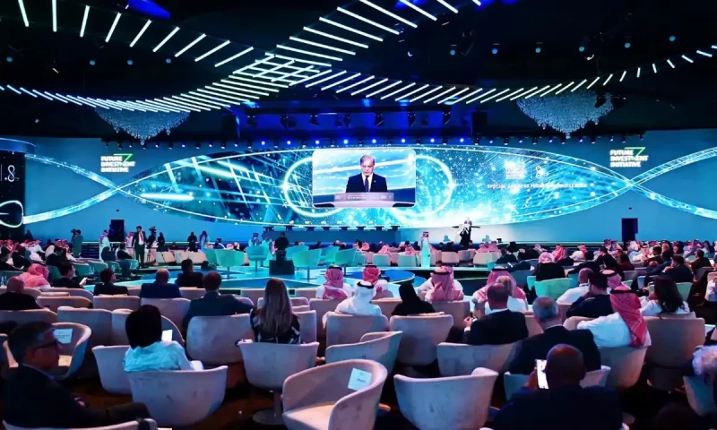 No nation can overcome challenges alone, says PM Shehbaz at Riyadh moot