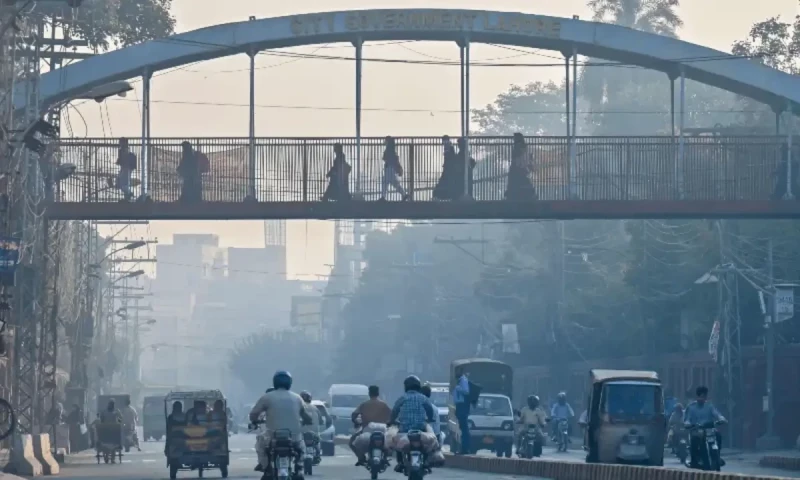 Efforts under way to enforce &lsquo;green lockdown&rsquo; in Lahore