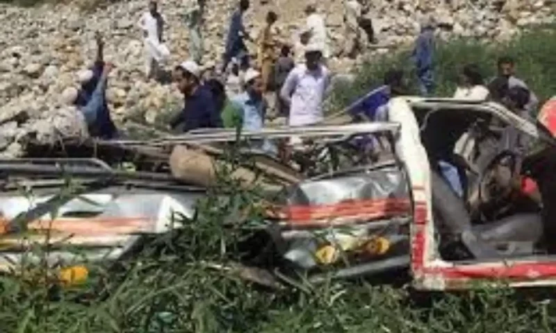 Eight killed after van plunges into ravine in KP&rsquo;s Buner