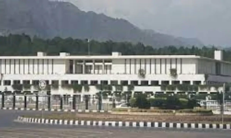 Government announces public holiday on November 9