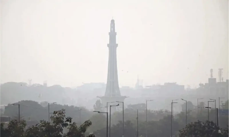 Lahore still among polluted cities as severe smog continues in Punjab