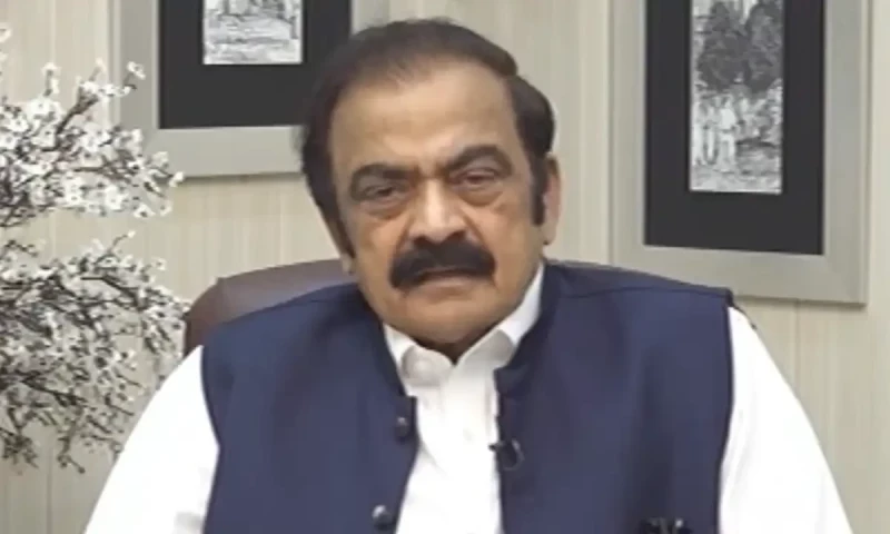 Sanaullah clarifies services chiefs&rsquo; not given extension