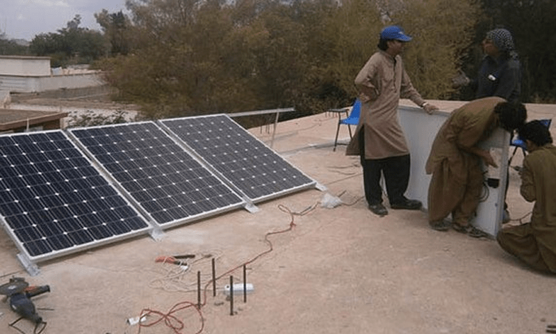 Significant drop in solar battery prices in Pakistan
