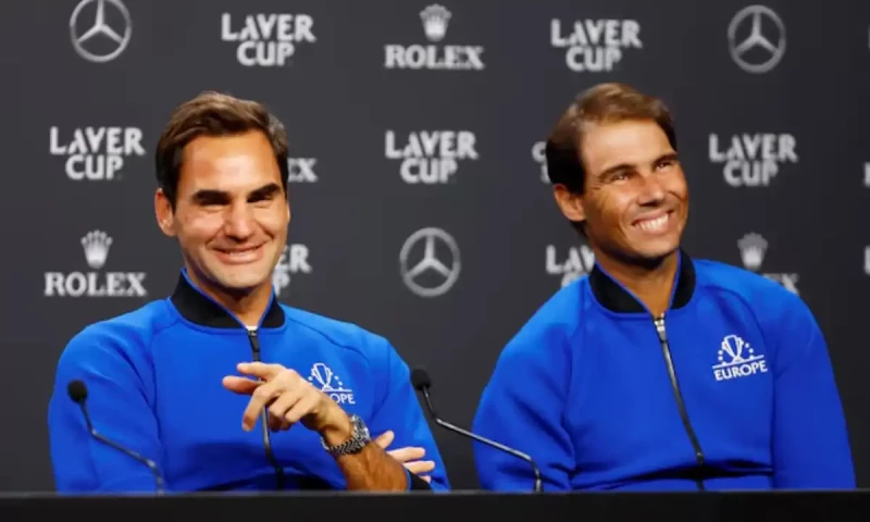 Federer pens tribute to retiring Nadal