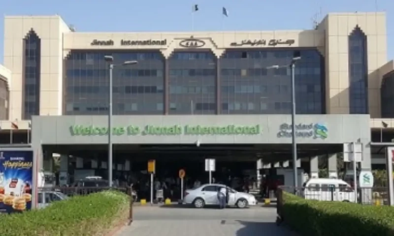 Brazilian woman detained at Karachi Airport with Cocaine valued at over Rs13 Million