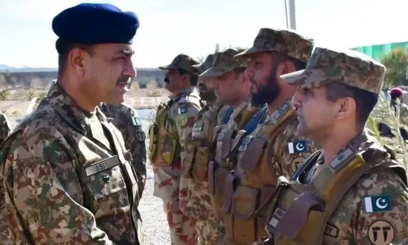 Army Chief visits Peshawar following Apex Committee meeting