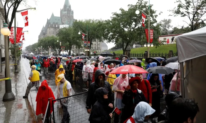 Canadian PM Trudeau offers holiday sales tax break amid cost of living concerns