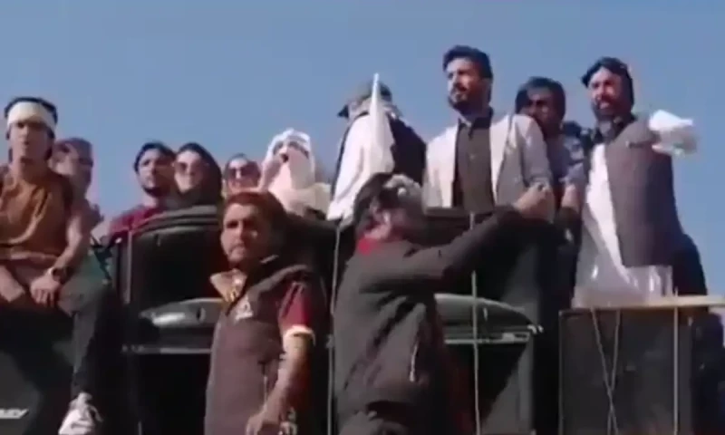 Bushra says protest to continue until Imran&rsquo;s release